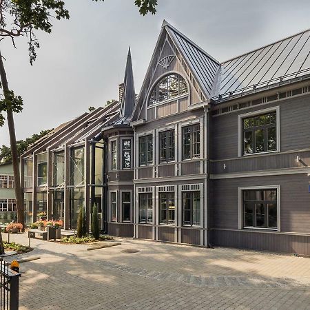 Osobnyak Aparthotel Jūrkalne Exteriör bild
