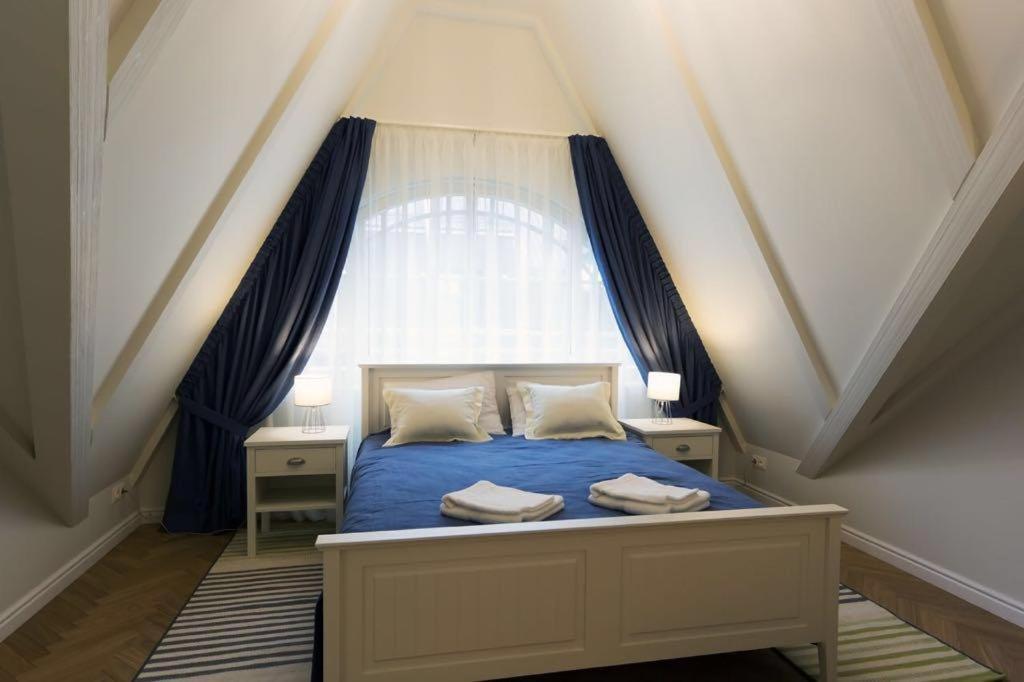 Osobnyak Aparthotel Jūrkalne Exteriör bild