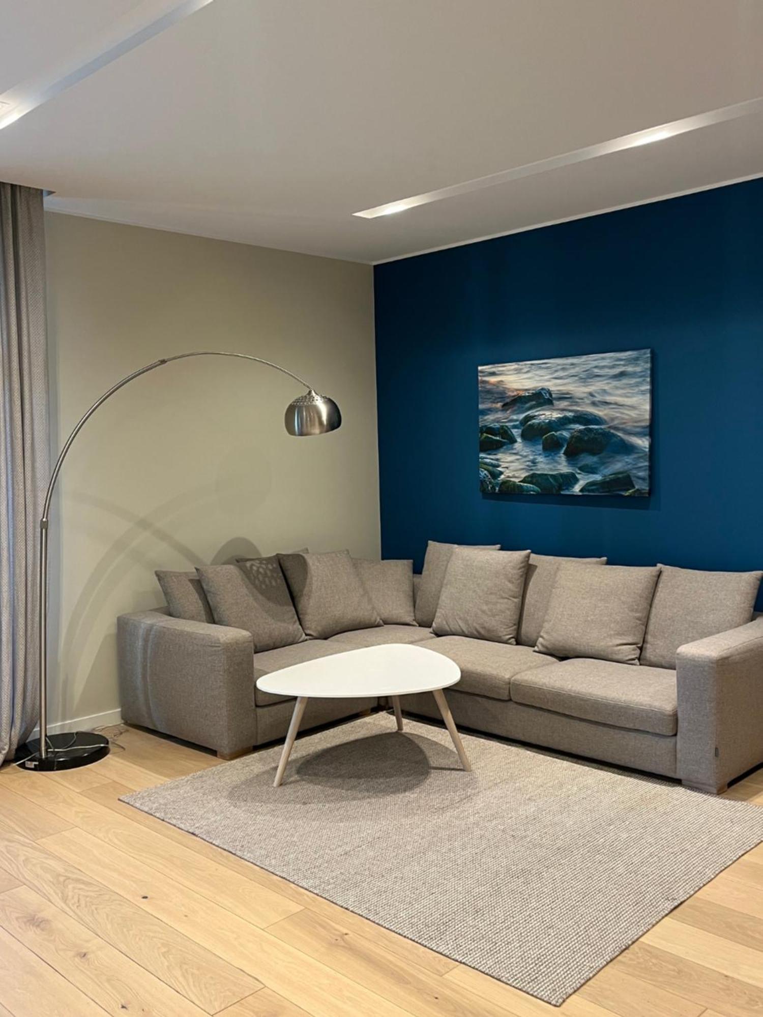 Osobnyak Aparthotel Jūrkalne Exteriör bild